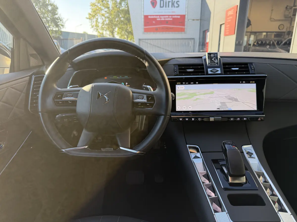 225pk E-Tense Rivoli (Trekhaak - Leder incl verwarming/geheugen - Elektrische Klep - 360gr Camera - Adaptieve Cruise Controle - LED - Dodehoek detectie)