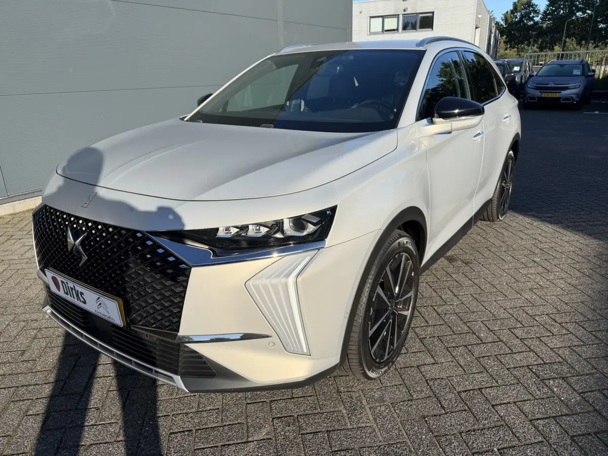 225pk E-Tense Rivoli (Trekhaak - Leder incl verwarming/geheugen - Elektrische Klep - 360gr Camera - Adaptieve Cruise Controle - LED - Dodehoek detectie)