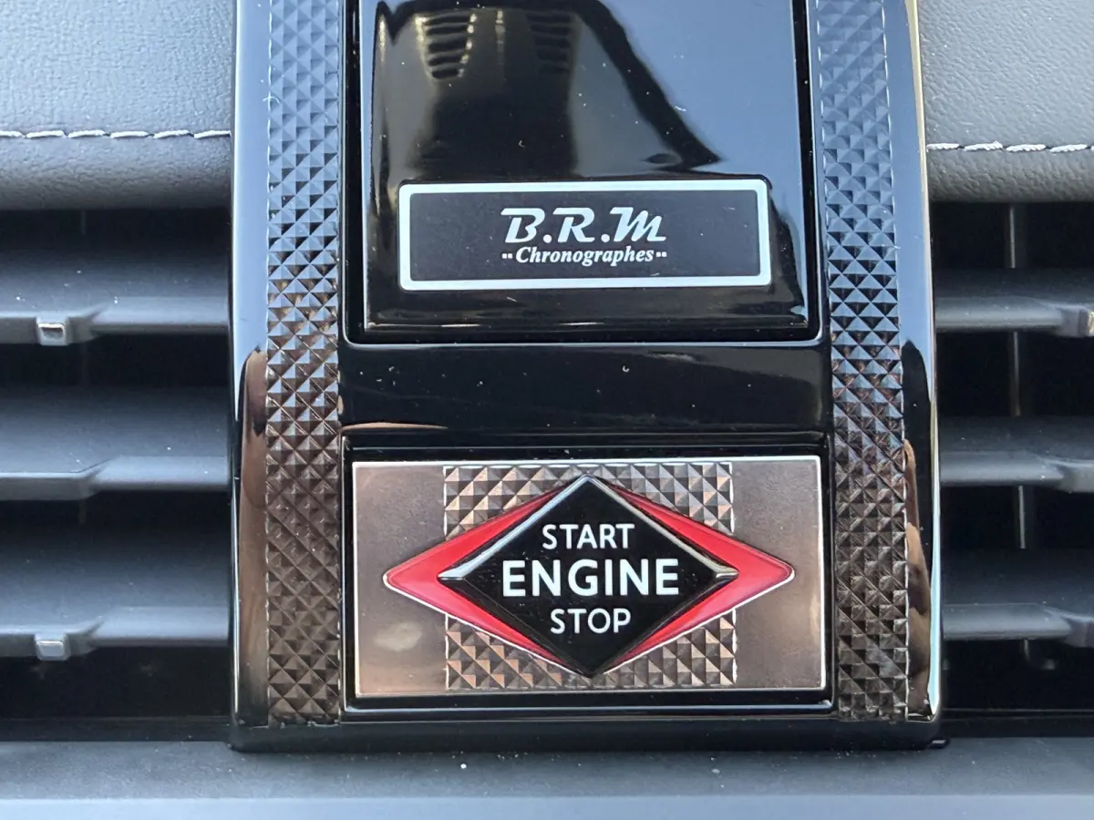225pk E-Tense Rivoli (Trekhaak - Leder incl verwarming/geheugen - Elektrische Klep - 360gr Camera - Adaptieve Cruise Controle - LED - Dodehoek detectie)