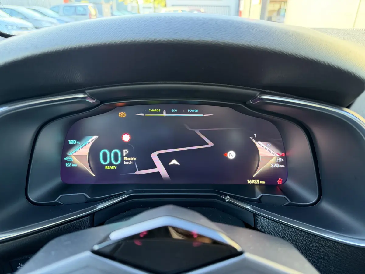 225pk E-Tense Rivoli (Trekhaak - Leder incl verwarming/geheugen - Elektrische Klep - 360gr Camera - Adaptieve Cruise Controle - LED - Dodehoek detectie)