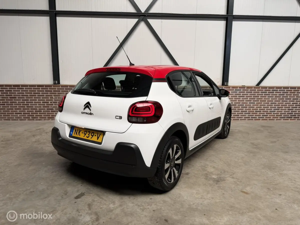1.6 BlueHDi Shine Eerste eigenaar!