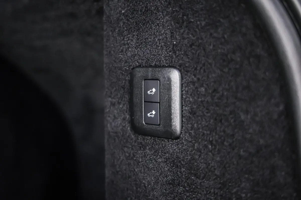 P400e HSE Dynamic|HUD|Pano|ACC