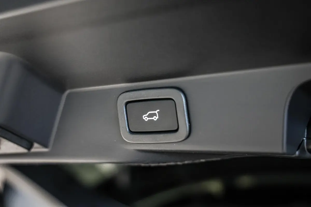 P400e HSE Dynamic|HUD|Pano|ACC