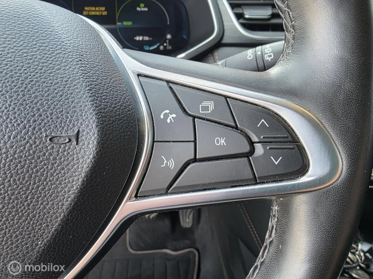 1.6 E-Tech Plug-in Hybrid 160 Initiale Paris
