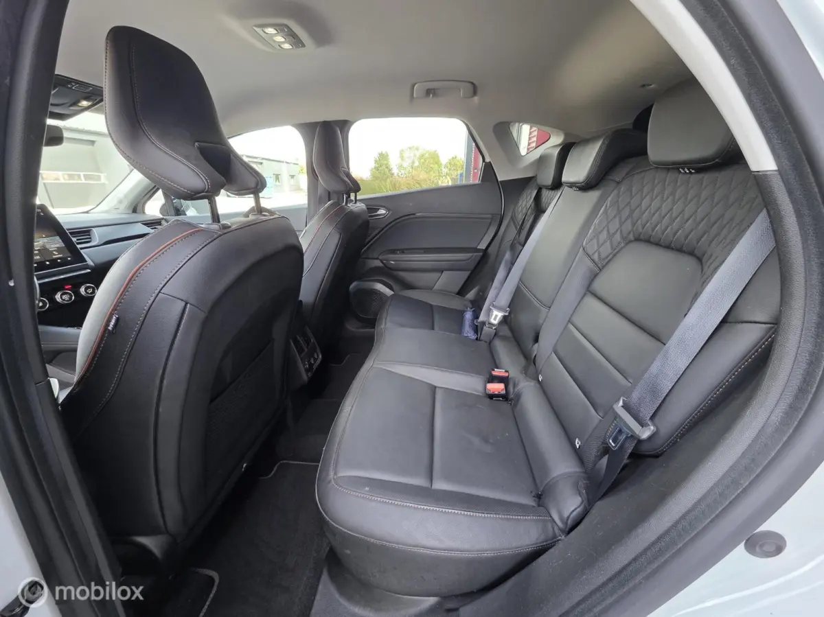 1.6 E-Tech Plug-in Hybrid 160 Initiale Paris