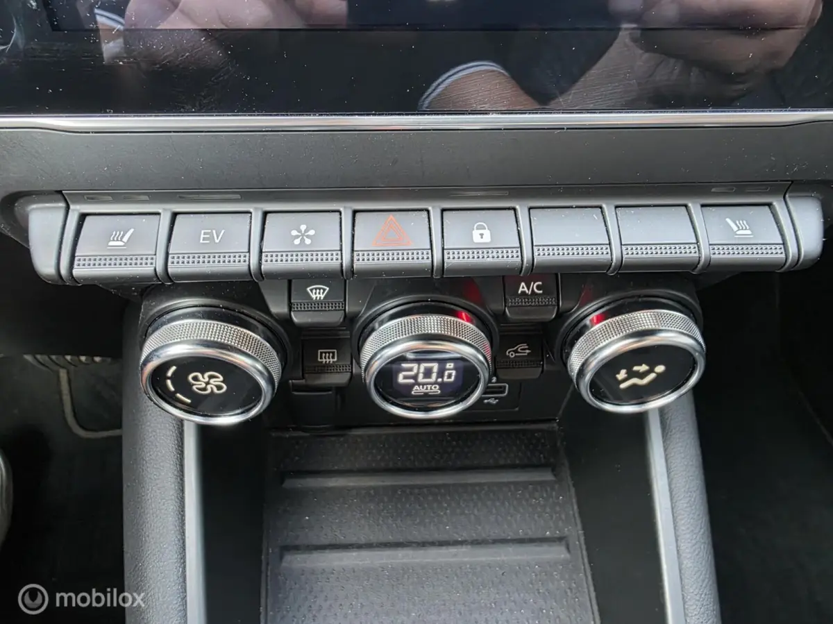 1.6 E-Tech Plug-in Hybrid 160 Initiale Paris