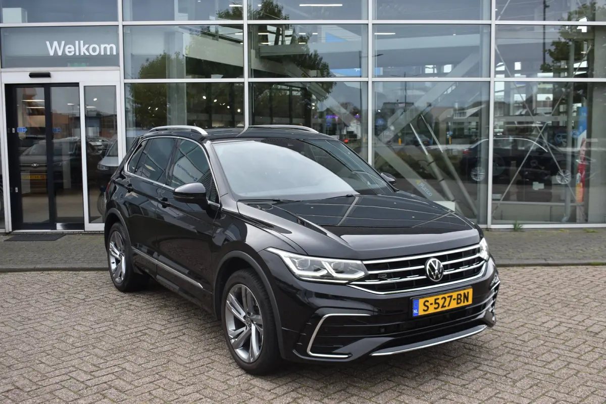 1.4 TSI eHybrid 245PK R-Line Business+ | TREKHAAK | NAVIGATIE | SCM ALARMKLASSE 3 | ADAPT. CRUISE | ELEKTR. A. KLEP | 19 INCH