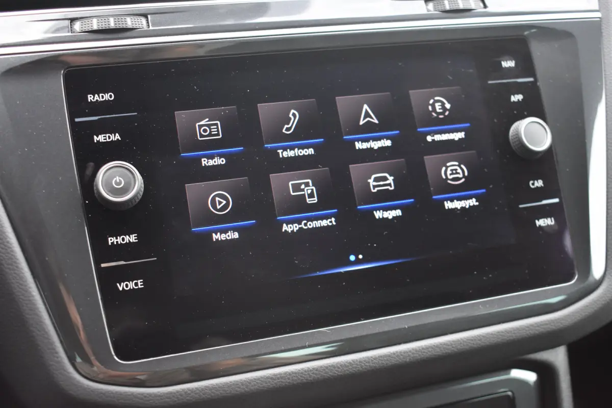 1.4 TSI eHybrid 245PK R-Line Business+ | TREKHAAK | NAVIGATIE | SCM ALARMKLASSE 3 | ADAPT. CRUISE | ELEKTR. A. KLEP | 19 INCH