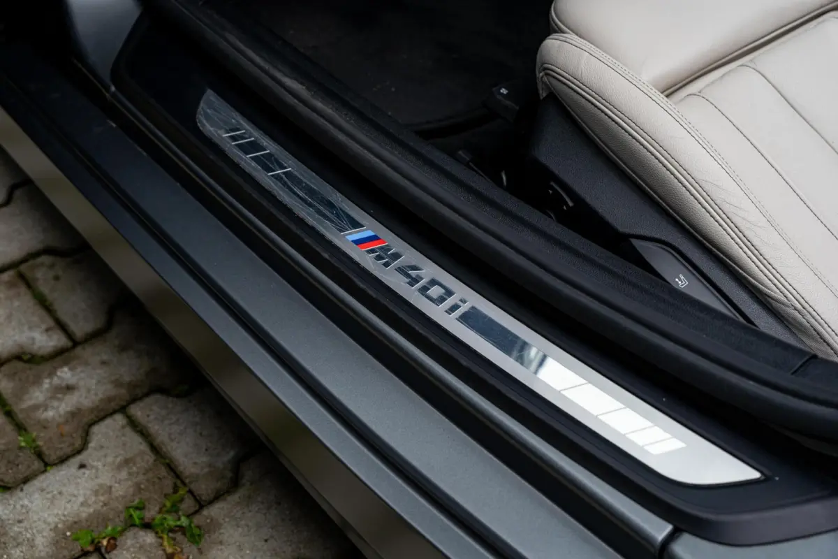 M40i High Executive *Frozen Grey* H&K* Vol*