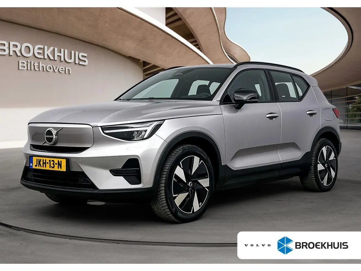 Single Motor Extended Range Plus 82 kWh | Trekhaak | Stoel + Stuurverwarming | All Season banden | Warmtepomp | Apple Carplay / Android auto |