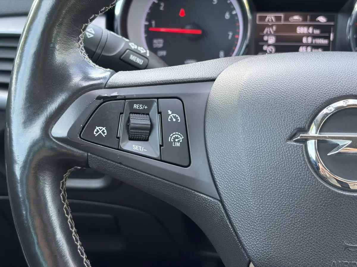 1.4 Turbo Online Edition ✓150pk✓2e Eigenaar✓Camera✓Carplay✓Navi✓Pdc V+A✓Stoelverw✓Stuurverw✓Clima✓Cruise✓Lm velgen✓6 Bak✓Comfortstoelen✓Dealer Onderhouden✓N.A.P