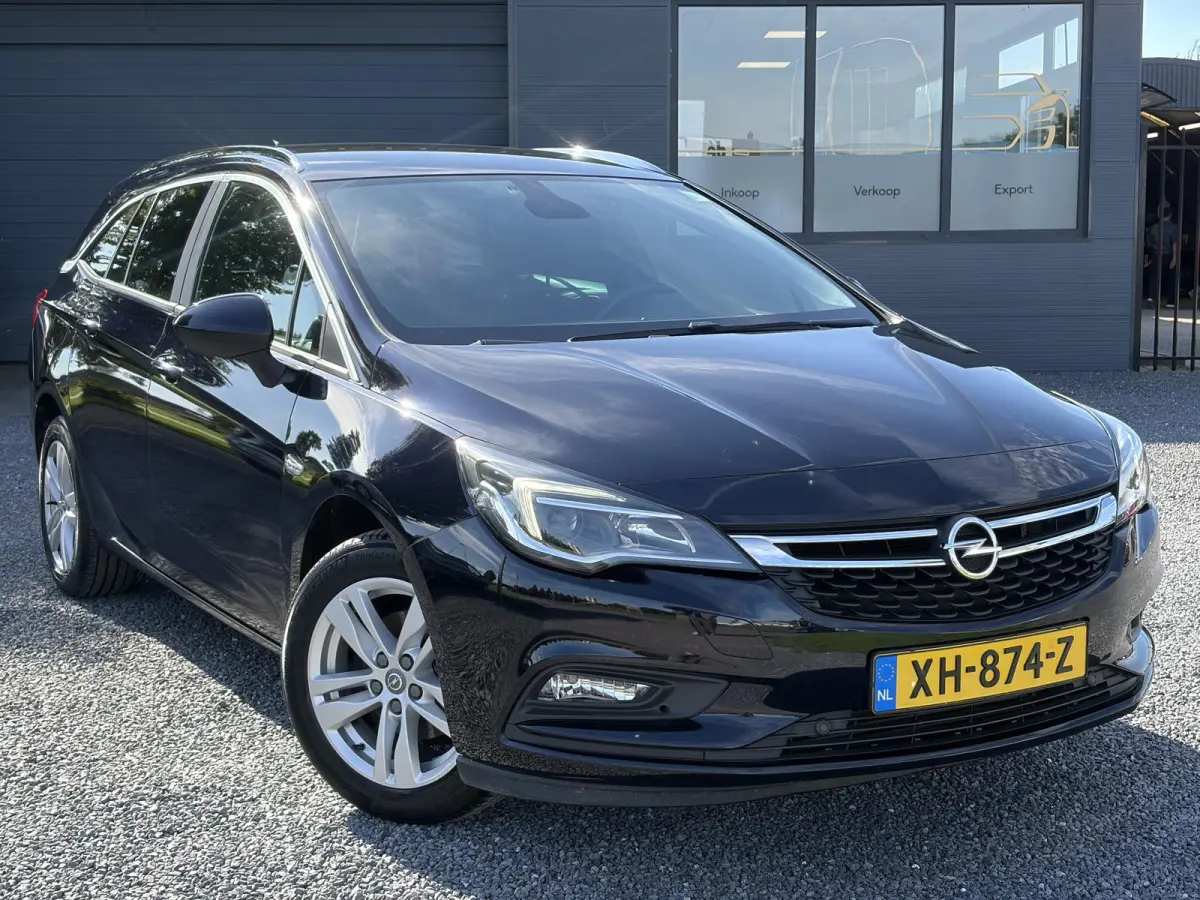 1.4 Turbo Online Edition ✓150pk✓2e Eigenaar✓Camera✓Carplay✓Navi✓Pdc V+A✓Stoelverw✓Stuurverw✓Clima✓Cruise✓Lm velgen✓6 Bak✓Comfortstoelen✓Dealer Onderhouden✓N.A.P