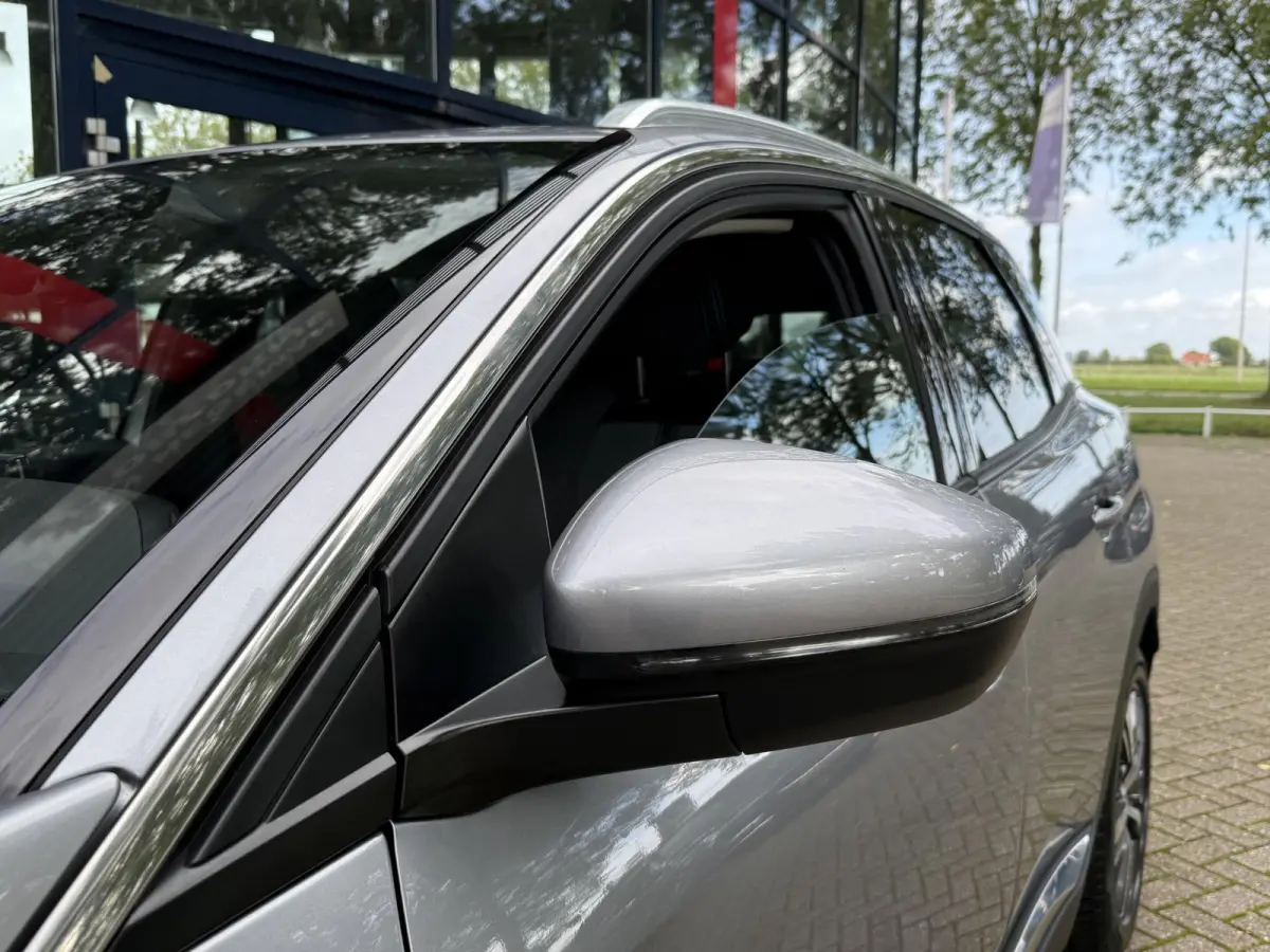 1.6 HYbrid 225 Blue Lease Allure | Navigatie | Climate Control | Licht metalen velgen | Cruise Control