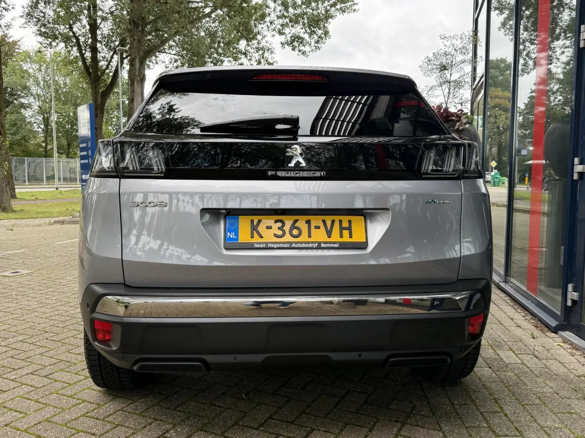 1.6 HYbrid 225 Blue Lease Allure | Navigatie | Climate Control | Licht metalen velgen | Cruise Control