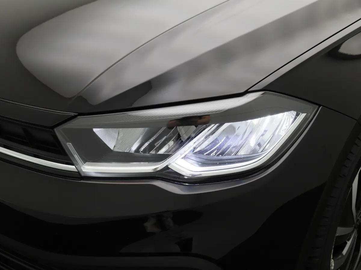 1.0 TSI Life Edition | Automaat | Apple Carplay / Android Auto | Achteruitrijcamera | Parkeersensoren | Lichtmetalen velgen |