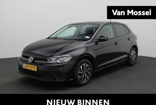 1.0 TSI Life Edition | Automaat | Apple Carplay / Android Auto | Achteruitrijcamera | Parkeersensoren | Lichtmetalen velgen |
