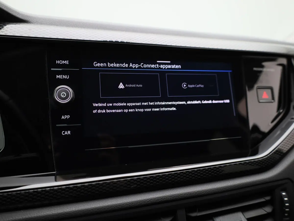 1.0 TSI Life Edition | Automaat | Apple Carplay / Android Auto | Achteruitrijcamera | Parkeersensoren | Lichtmetalen velgen |