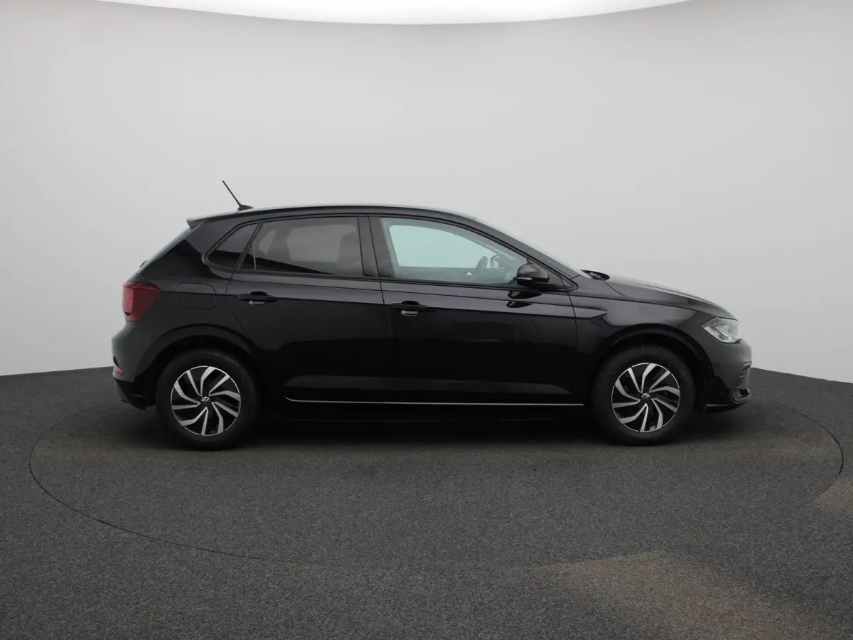 1.0 TSI Life Edition | Automaat | Apple Carplay / Android Auto | Achteruitrijcamera | Parkeersensoren | Lichtmetalen velgen |