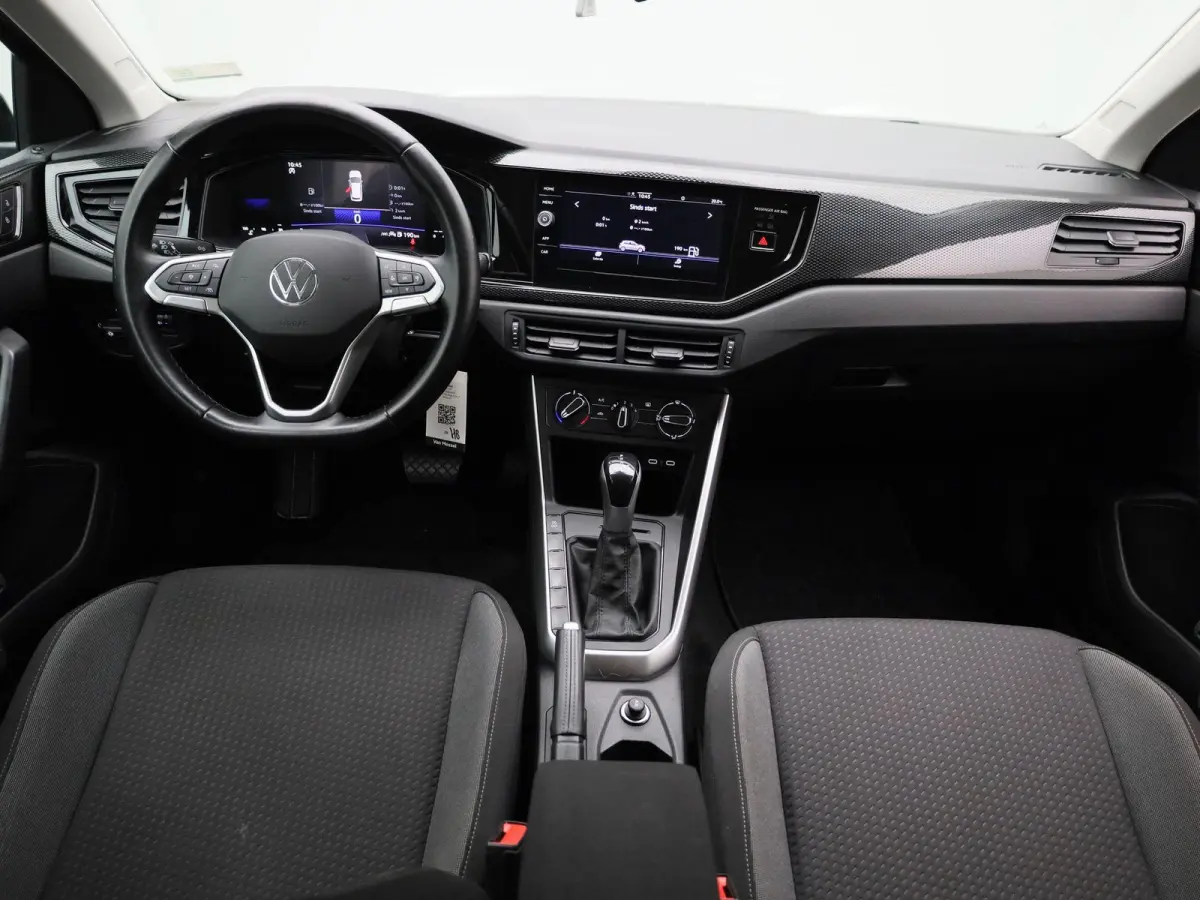 1.0 TSI Life Edition | Automaat | Apple Carplay / Android Auto | Achteruitrijcamera | Parkeersensoren | Lichtmetalen velgen |