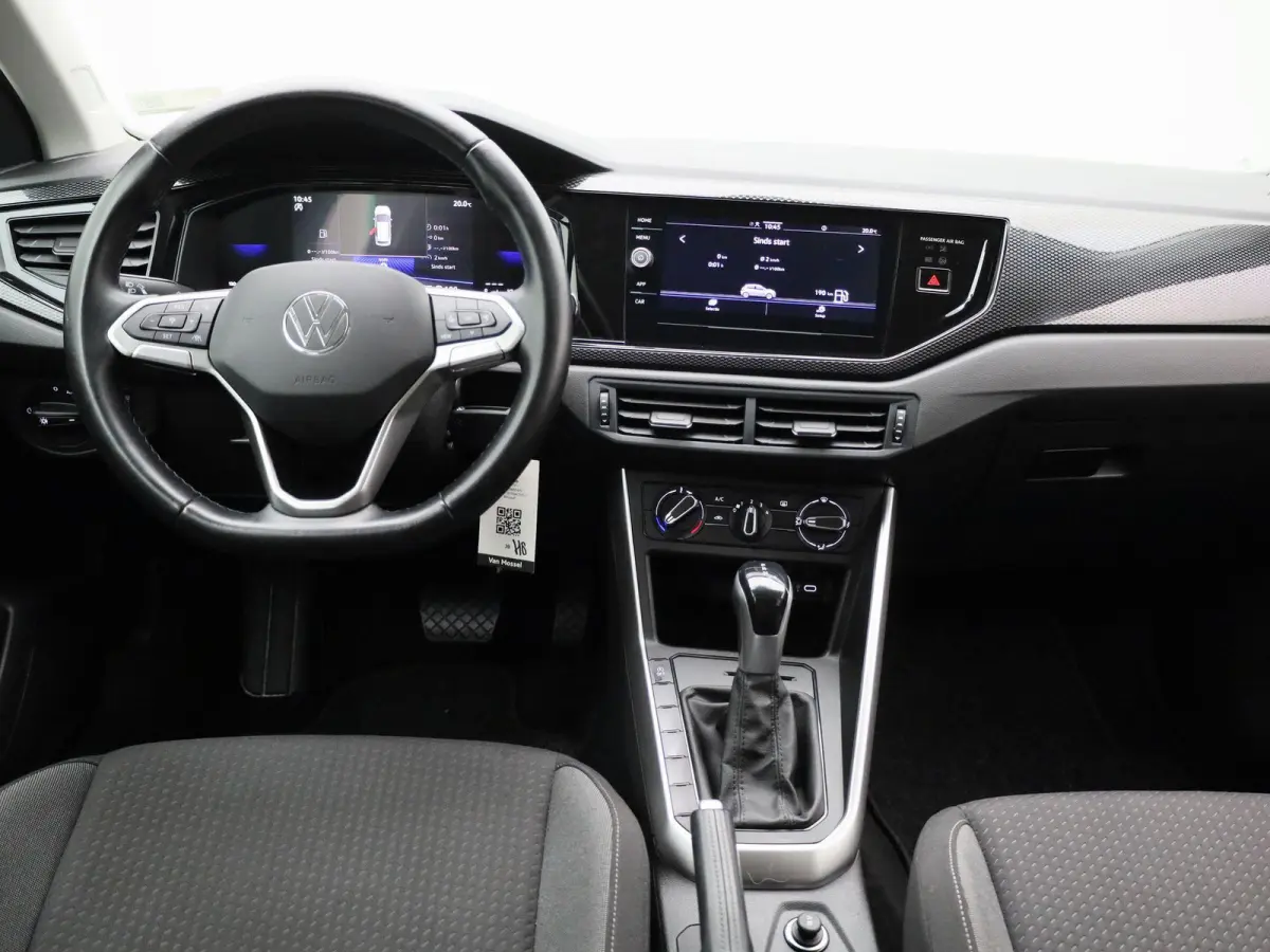 1.0 TSI Life Edition | Automaat | Apple Carplay / Android Auto | Achteruitrijcamera | Parkeersensoren | Lichtmetalen velgen |