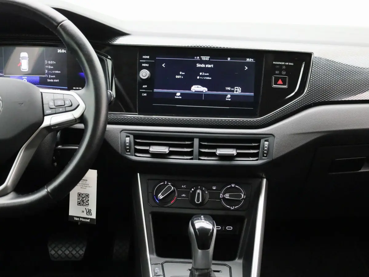 1.0 TSI Life Edition | Automaat | Apple Carplay / Android Auto | Achteruitrijcamera | Parkeersensoren | Lichtmetalen velgen |