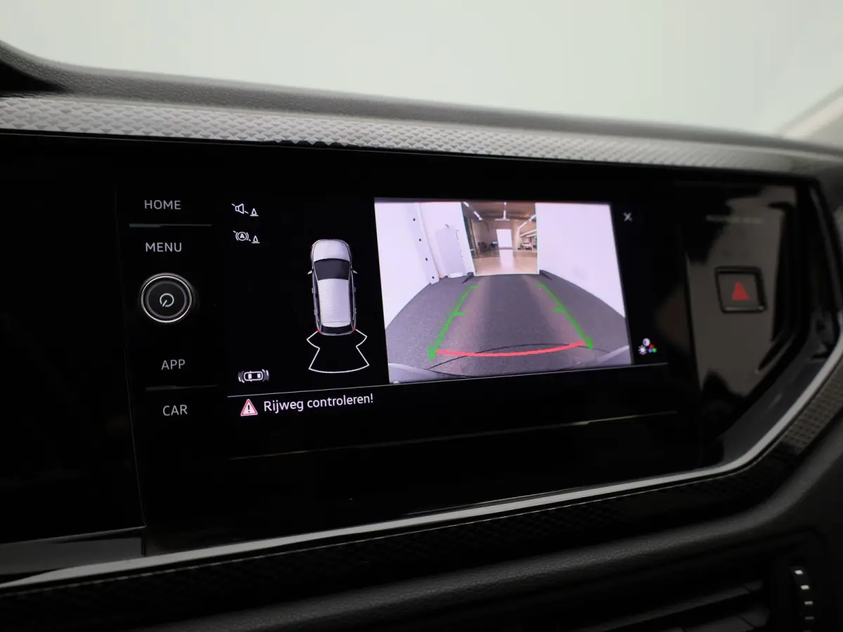 1.0 TSI Life Edition | Automaat | Apple Carplay / Android Auto | Achteruitrijcamera | Parkeersensoren | Lichtmetalen velgen |