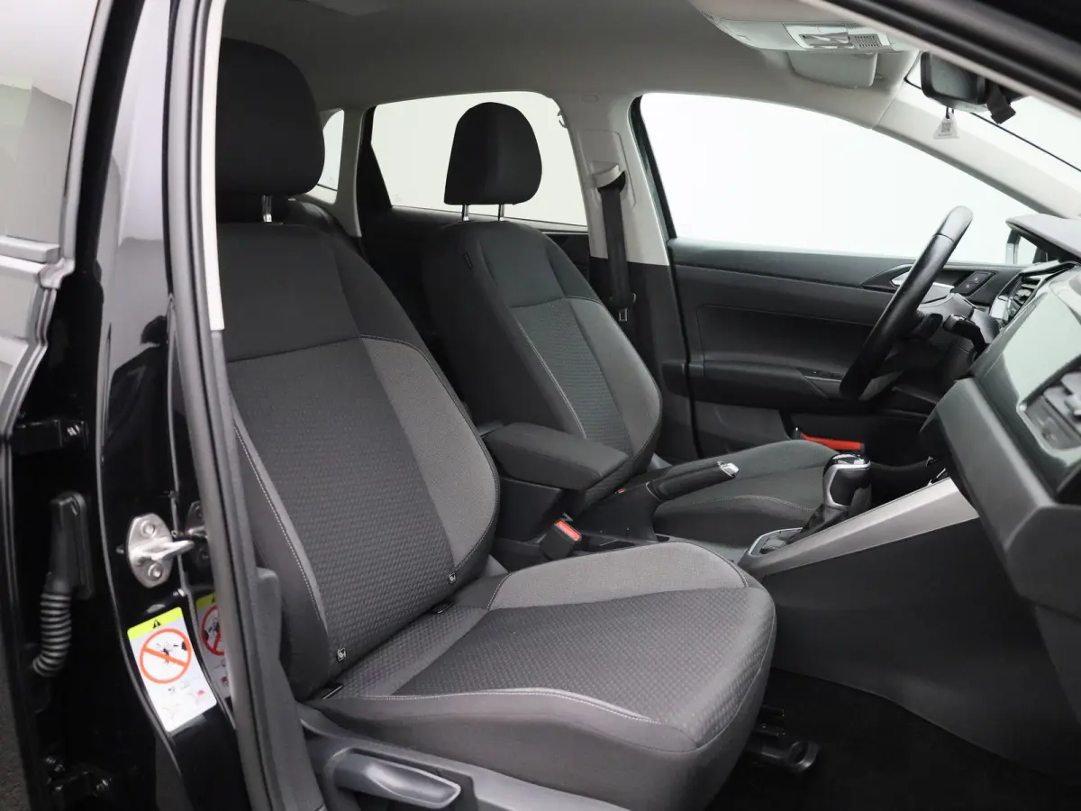 1.0 TSI Life Edition | Automaat | Apple Carplay / Android Auto | Achteruitrijcamera | Parkeersensoren | Lichtmetalen velgen |
