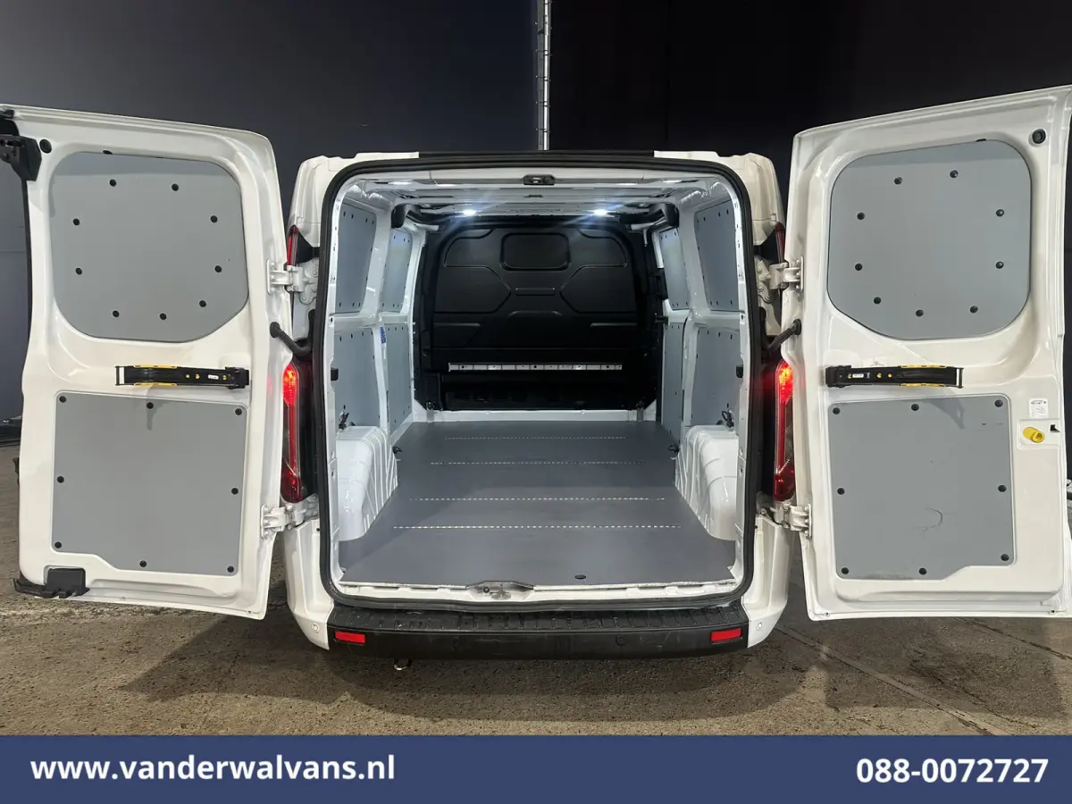 2.0 TDCI 105pk L2H1 Euro6 Airco | Camera | Navigatie | LED | Apple Carplay Cruisecontrol, Stoelverwarming, Verwarmde Voorruit, Parkeersensoren, Bijrijdersbank