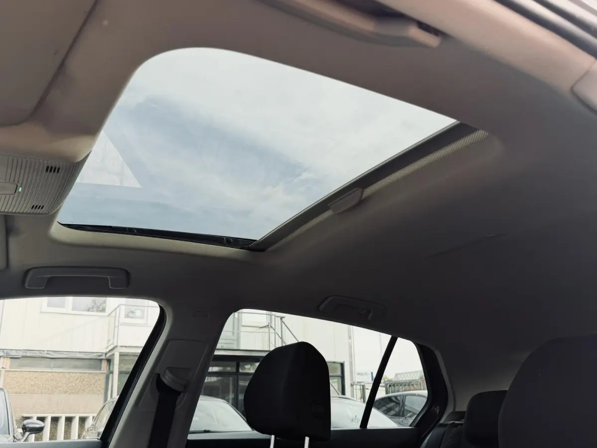 1.0 TSI Life Pano/Navi/