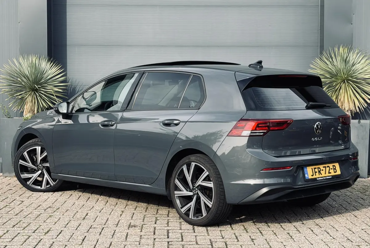 1.0 TSI Life Pano/Navi/