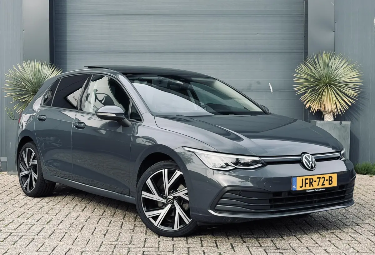 1.0 TSI Life Pano/Navi/