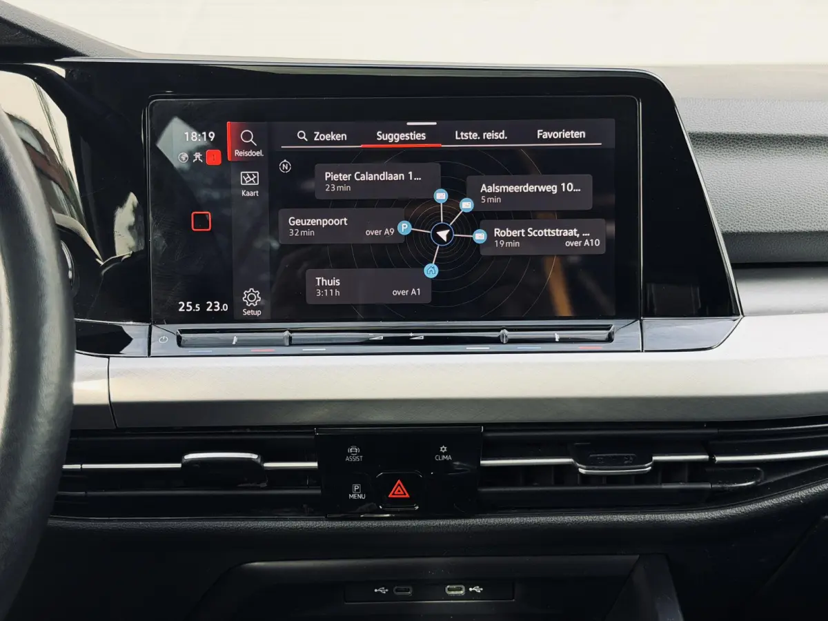 1.0 TSI Life Pano/Navi/
