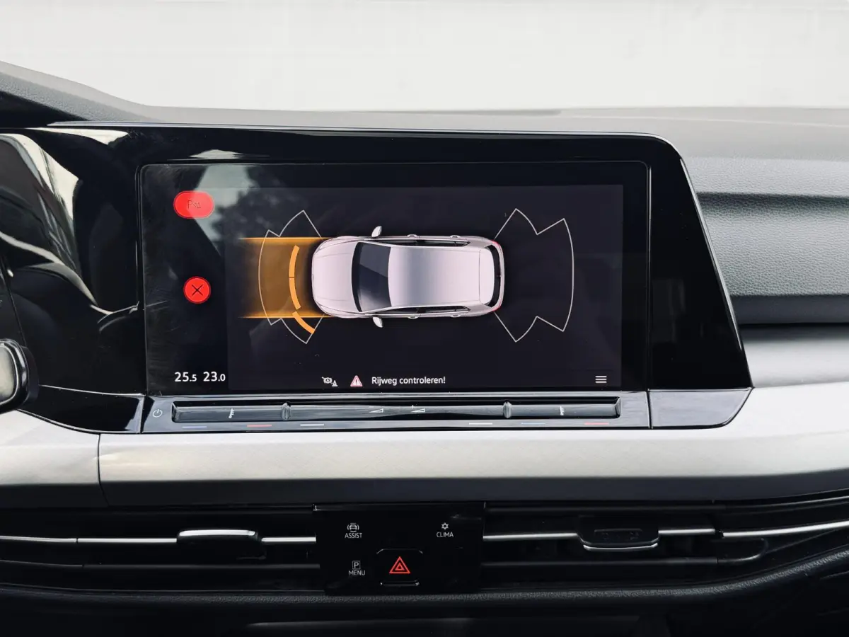 1.0 TSI Life Pano/Navi/