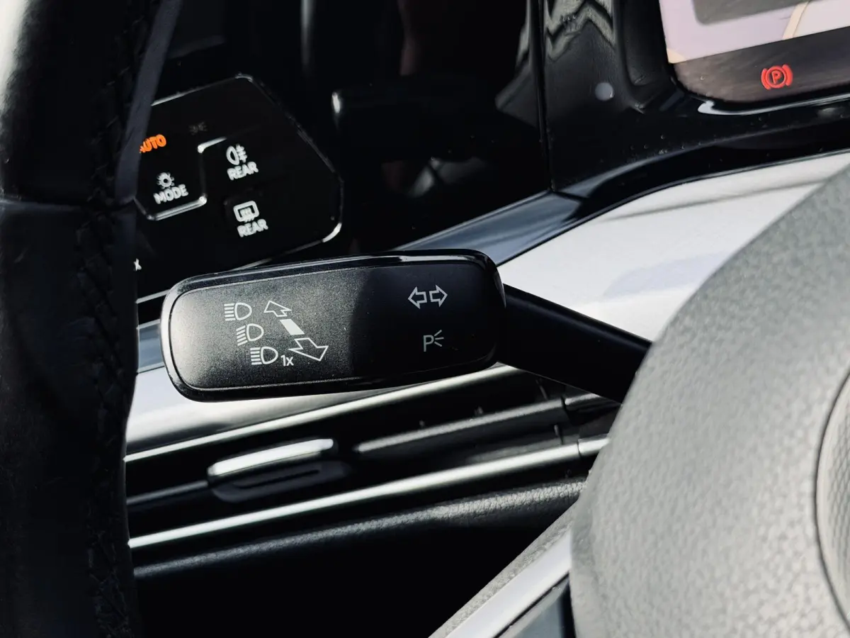 1.0 TSI Life Pano/Navi/