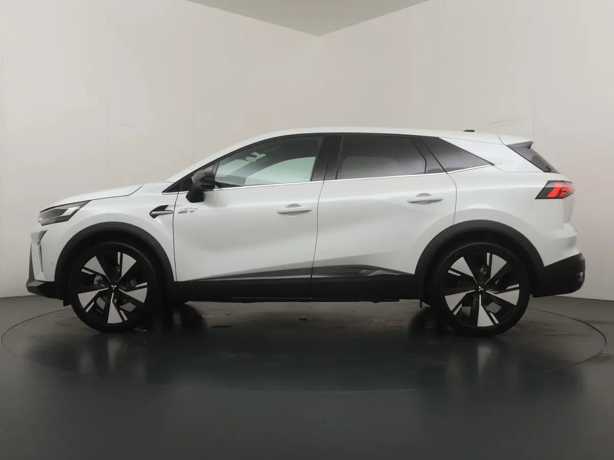 1.8 HEV Instyle | €3.000,- voorraadvoordeel! | Adaptive Cruise Control | Bekleding Leder | Climate Control | Elektrische Kofferklep | Elektrische Stoelen | Google Navigatie | Panoramadak |