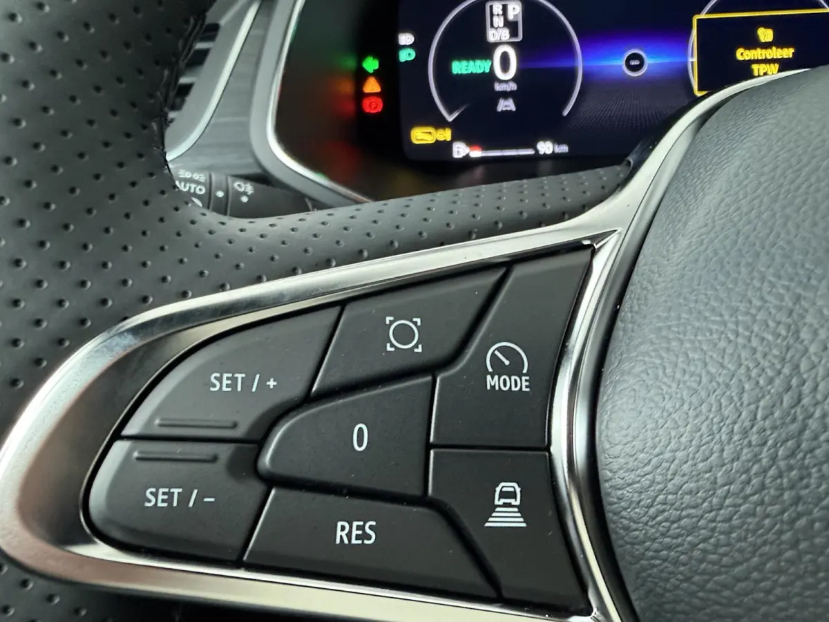 1.8 HEV Instyle | €3.000,- voorraadvoordeel! | Adaptive Cruise Control | Bekleding Leder | Climate Control | Elektrische Kofferklep | Elektrische Stoelen | Google Navigatie | Panoramadak |