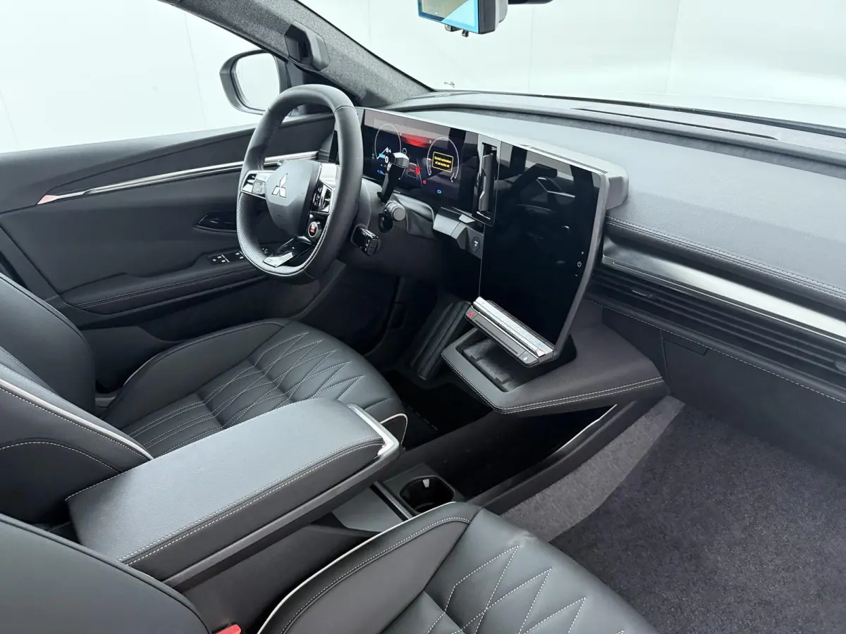Instyle 87 kWh | €3.000,- Korting | 8 jaar garantie | Adaptieve Cruise | Stoelverwarming | Warmtepomp | 360° camera & sensoren | Lederen bekleding