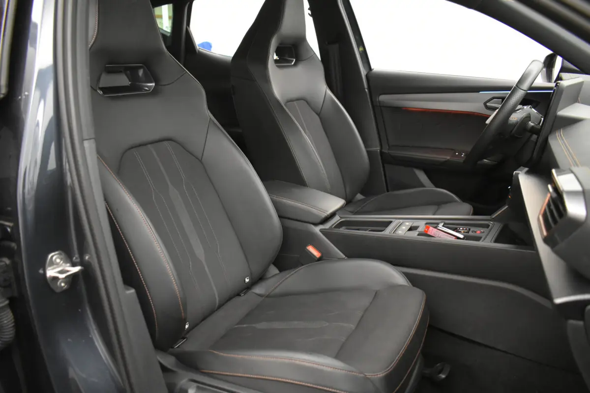 1.4 e-Hybrid VZ 245 PK 360°Camera MemSeats EL Trekh+aKlep