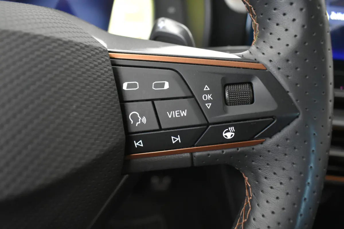 1.4 e-Hybrid VZ 245 PK 360°Camera MemSeats EL Trekh+aKlep