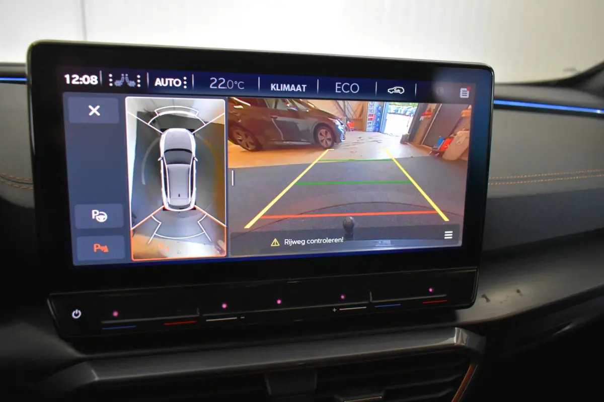 1.4 e-Hybrid VZ 245 PK 360°Camera MemSeats EL Trekh+aKlep