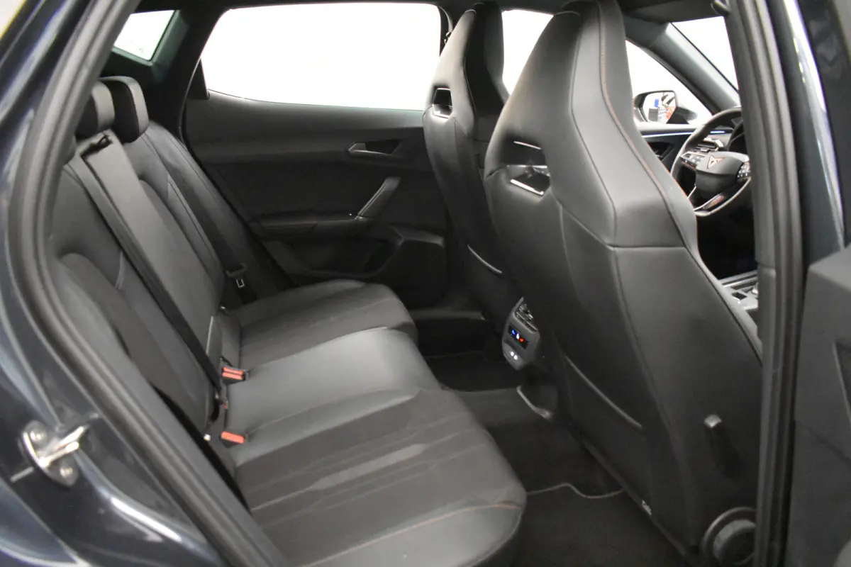 1.4 e-Hybrid VZ 245 PK 360°Camera MemSeats EL Trekh+aKlep