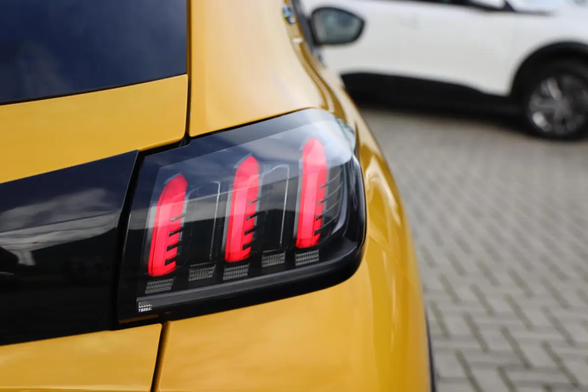 EV GT 350 50 kWh|Pano|Stoelverwarming|Camera|Apple carplay+Android auto|Clima|Cruise