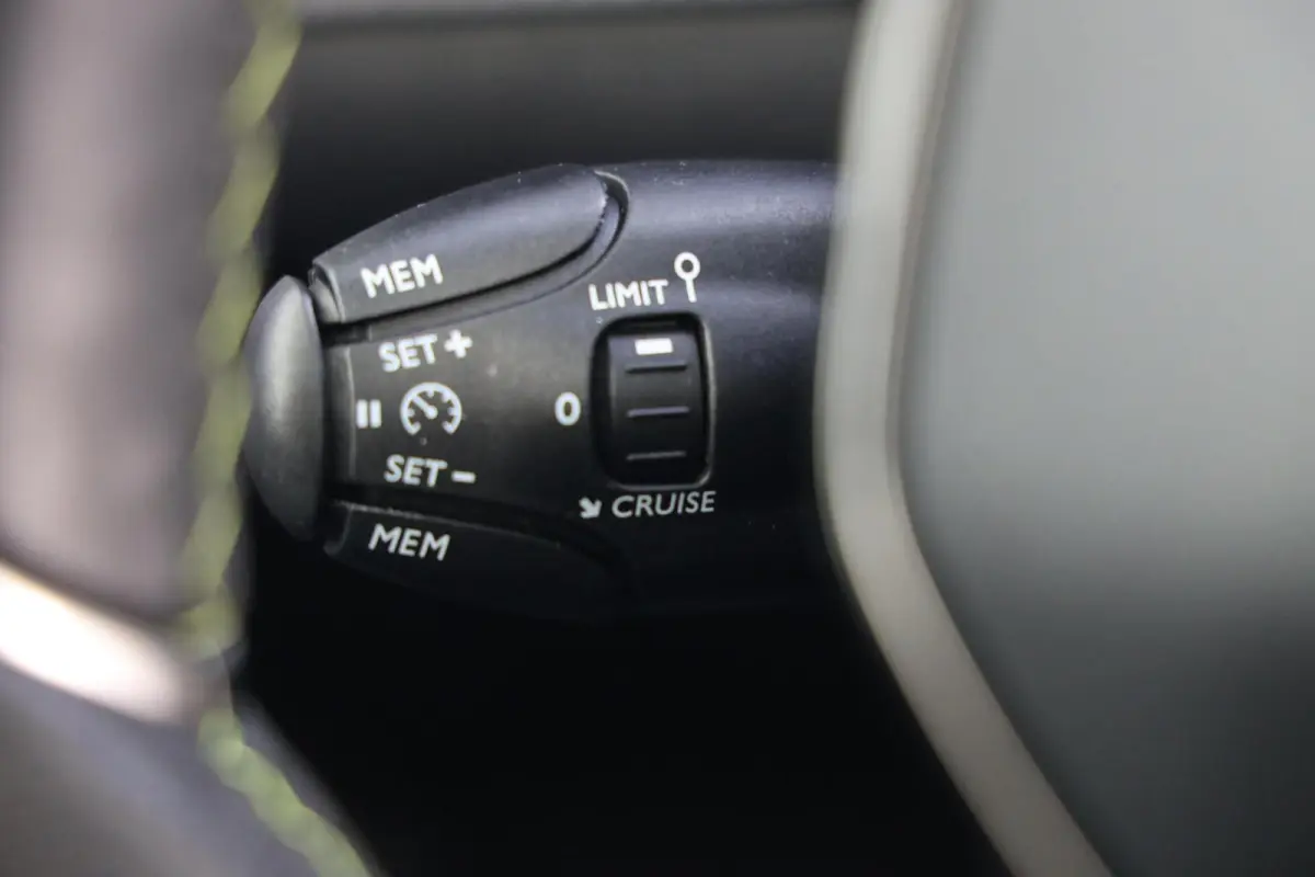 EV GT 350 50 kWh|Pano|Stoelverwarming|Camera|Apple carplay+Android auto|Clima|Cruise