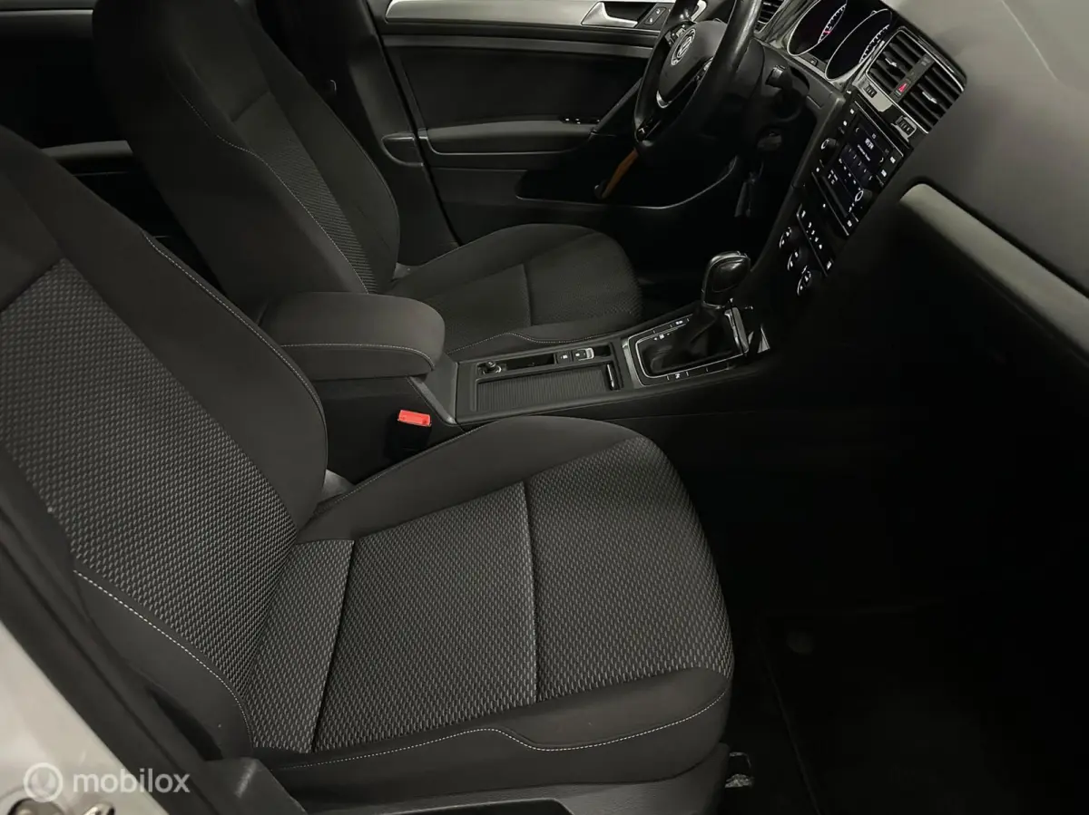 1.6 TDI DSG Comfortline Business