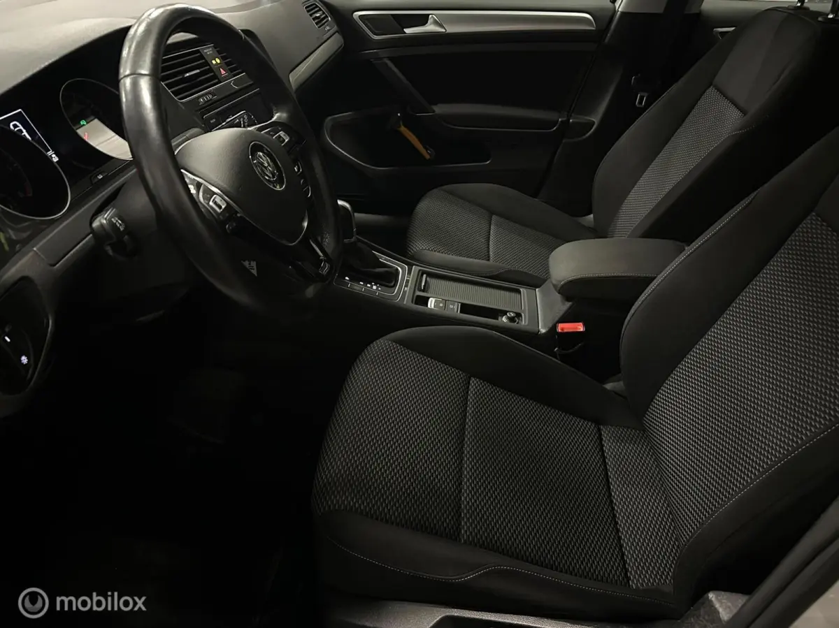 1.6 TDI DSG Comfortline Business