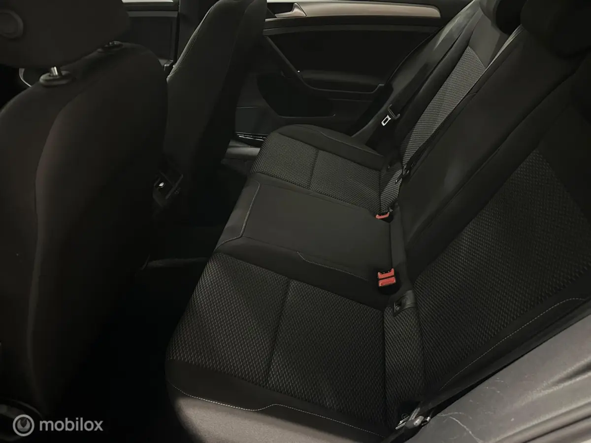1.6 TDI DSG Comfortline Business