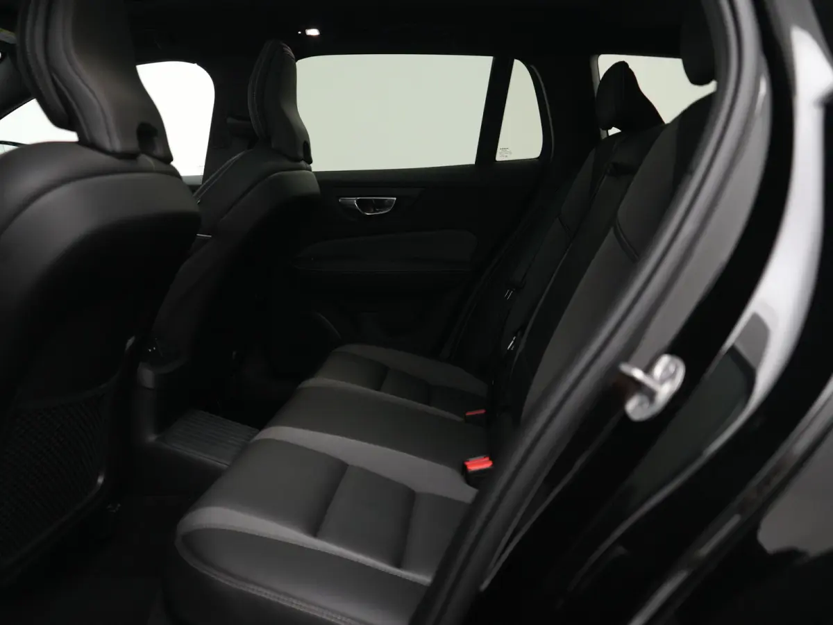T8 Recharge AWD Plus Dark | 455pk | Head-Up | 360° | Panoramadak | Harman/Kardon | Sportstoel | Nappa | Trekhaak