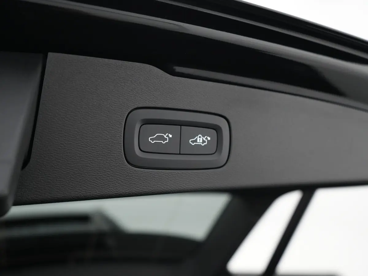 T8 Recharge AWD Plus Dark | 455pk | Head-Up | 360° | Panoramadak | Harman/Kardon | Sportstoel | Nappa | Trekhaak