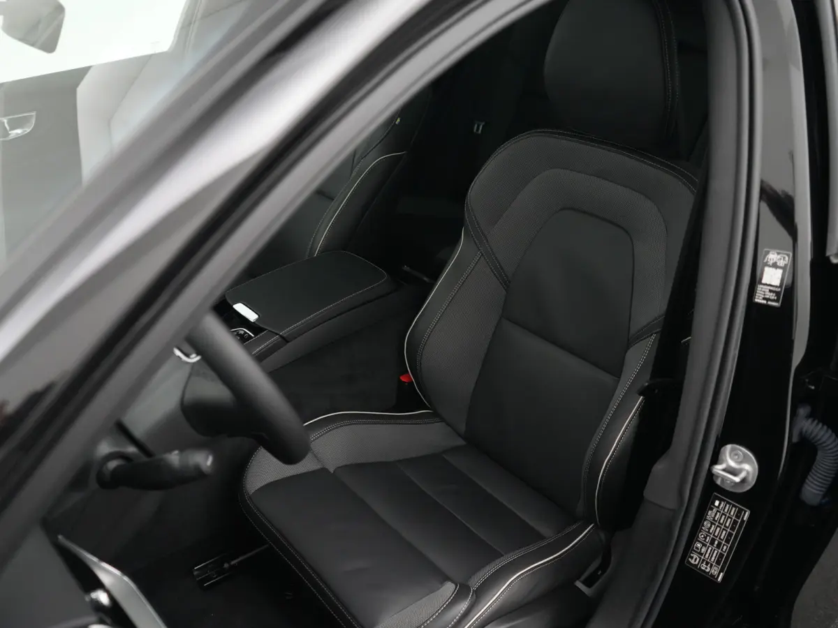 T8 Recharge AWD Plus Dark | 455pk | Head-Up | 360° | Panoramadak | Harman/Kardon | Sportstoel | Nappa | Trekhaak