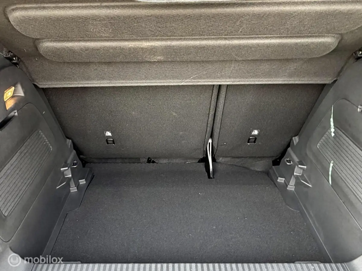 C-Series 130pk I Automaat I Carplay I